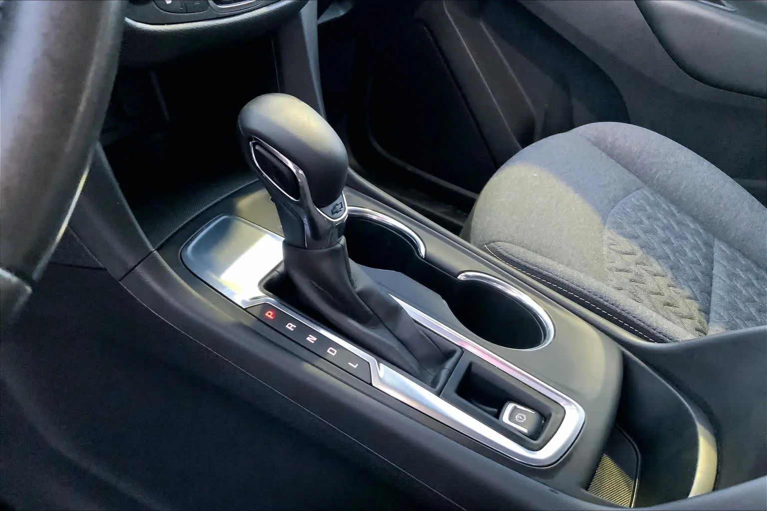 Used 2022 Mosaic Black Metallic Chevrolet LT image 14