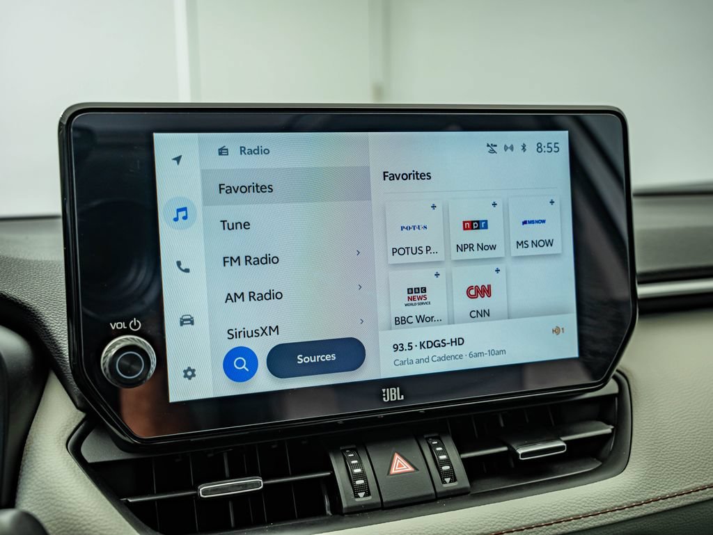 Used 2025 Pearl Toyota Limited image 26