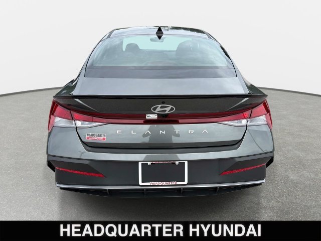 Used 2026 Gray Hyundai SEL Sport image 3