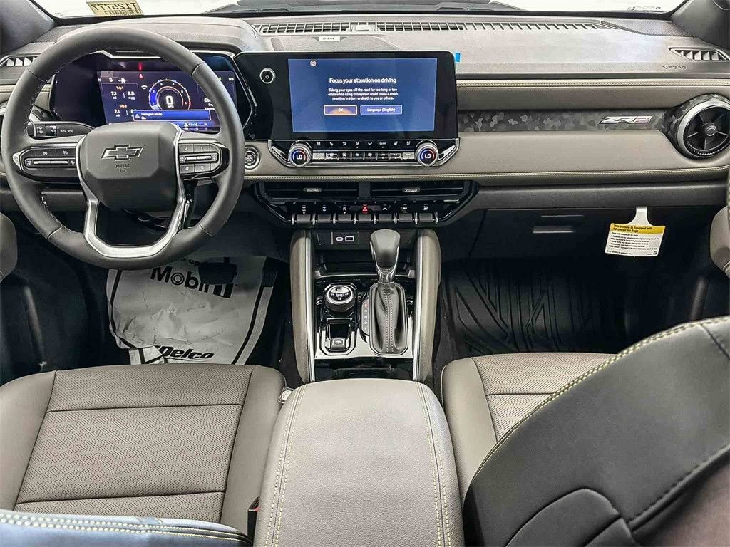 2026 Chevrolet Colorado ZR2 - Photo 16