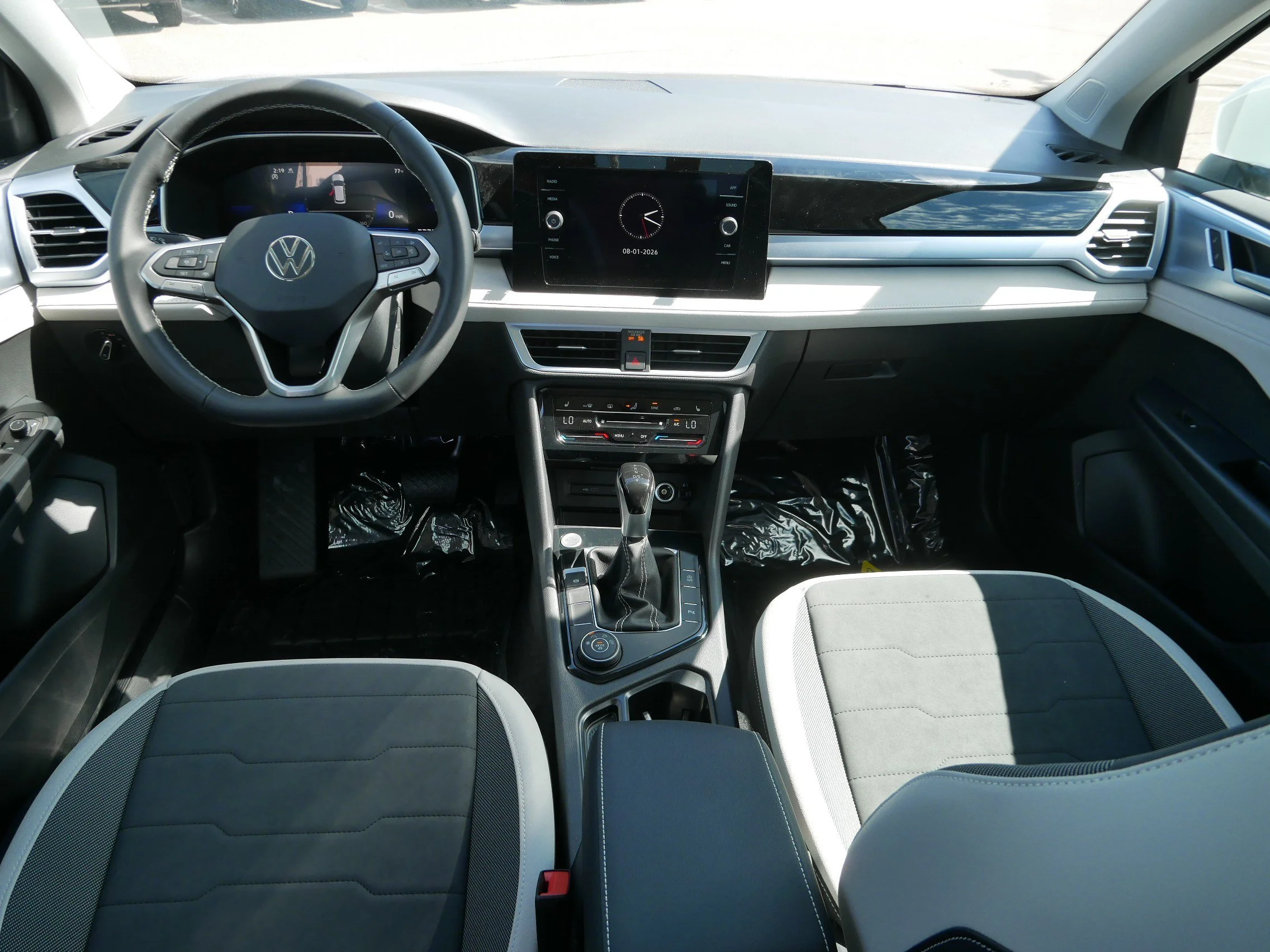New 2026 Pure White Volkswagen SE image 7