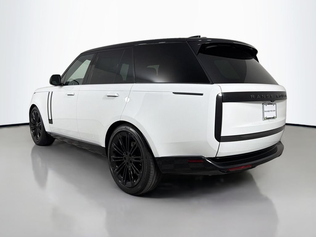 New 2026 Fuji White Land Rover SE image 7