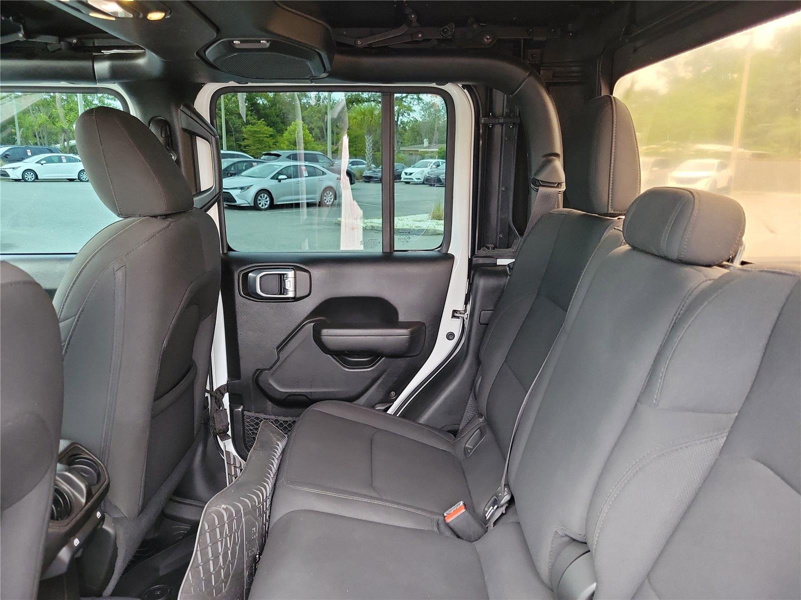 Used 2020 Bright White Clearcoat Jeep Sport S image 27