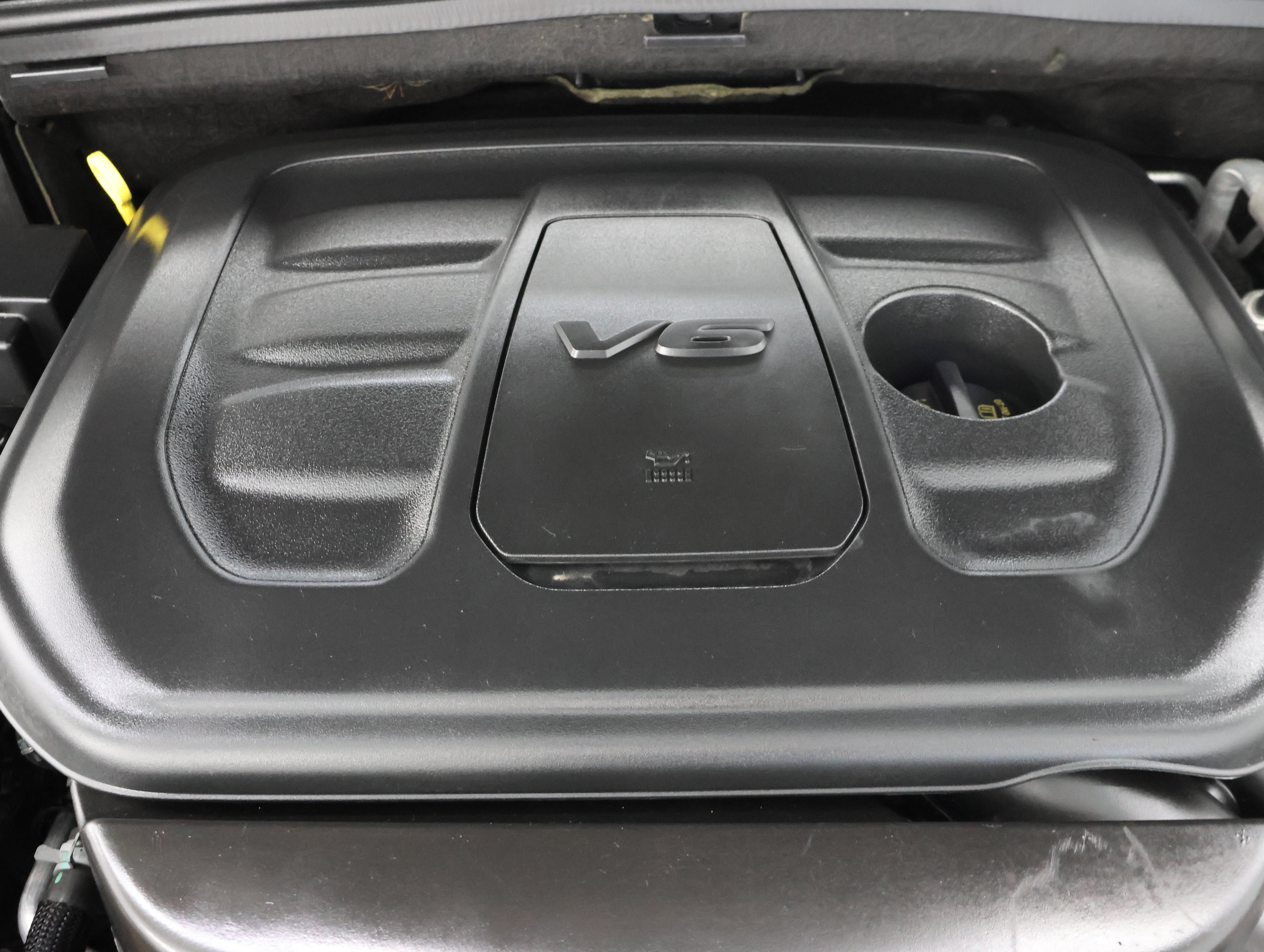 Used 2020 Sting-Gray Clearcoat Jeep 4x4 Altitude: ALTITUDE-4WD-NAV-MOON-HEATED SEATS-BACKUP CAM-1 OWNER image 19