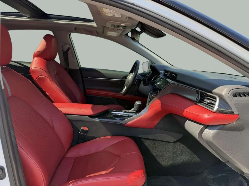 Used 2019  Toyota XSE image 28