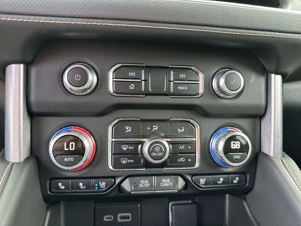 Used 2024 Onyx Black GMC SLT image 23