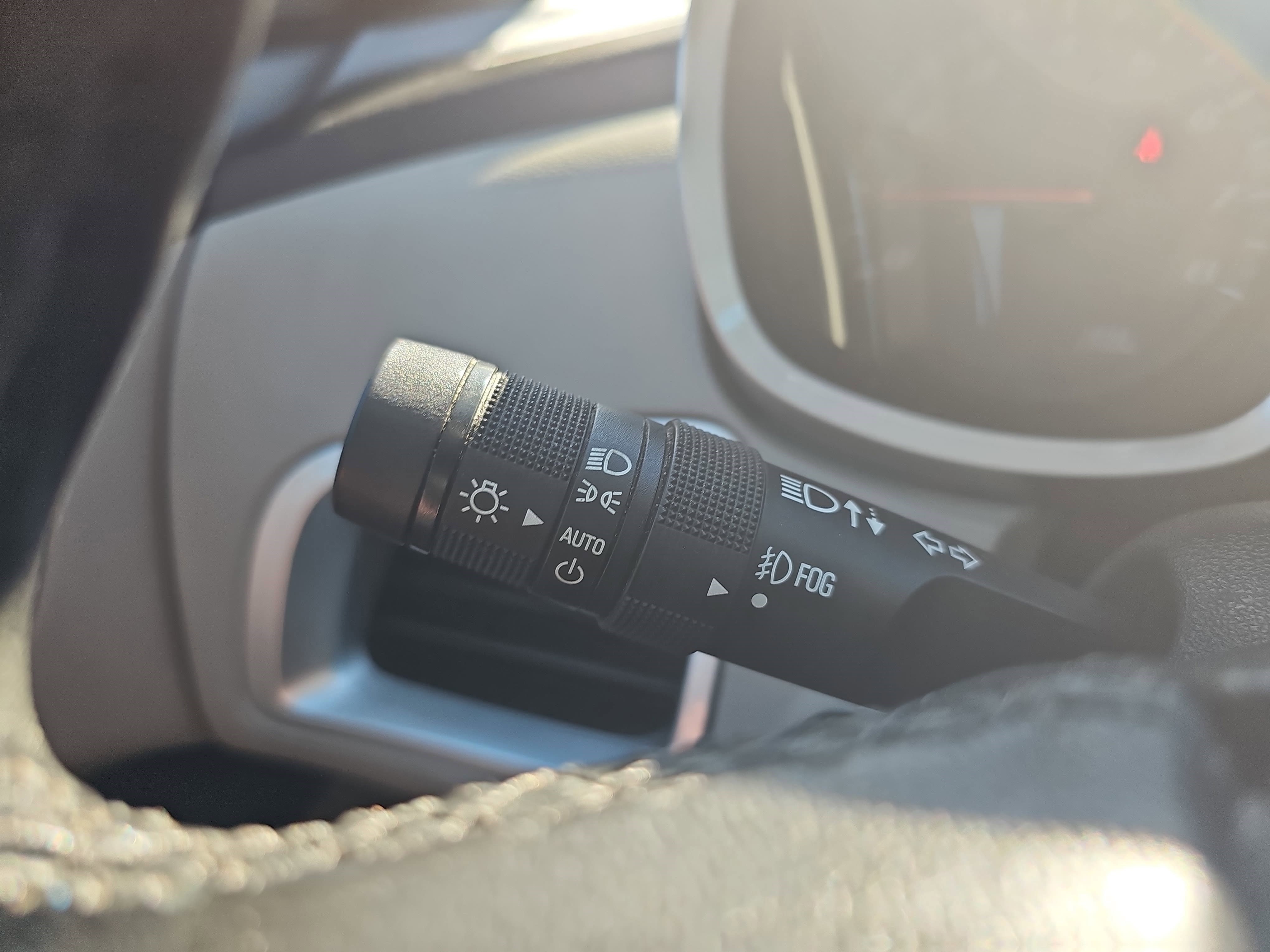 Used 2017 Silver Ice Metallic Chevrolet Premier image 29