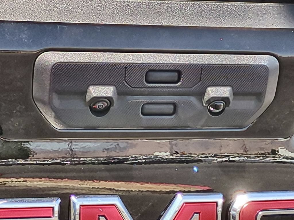 New 2026 Onyx Black GMC SLT image 29