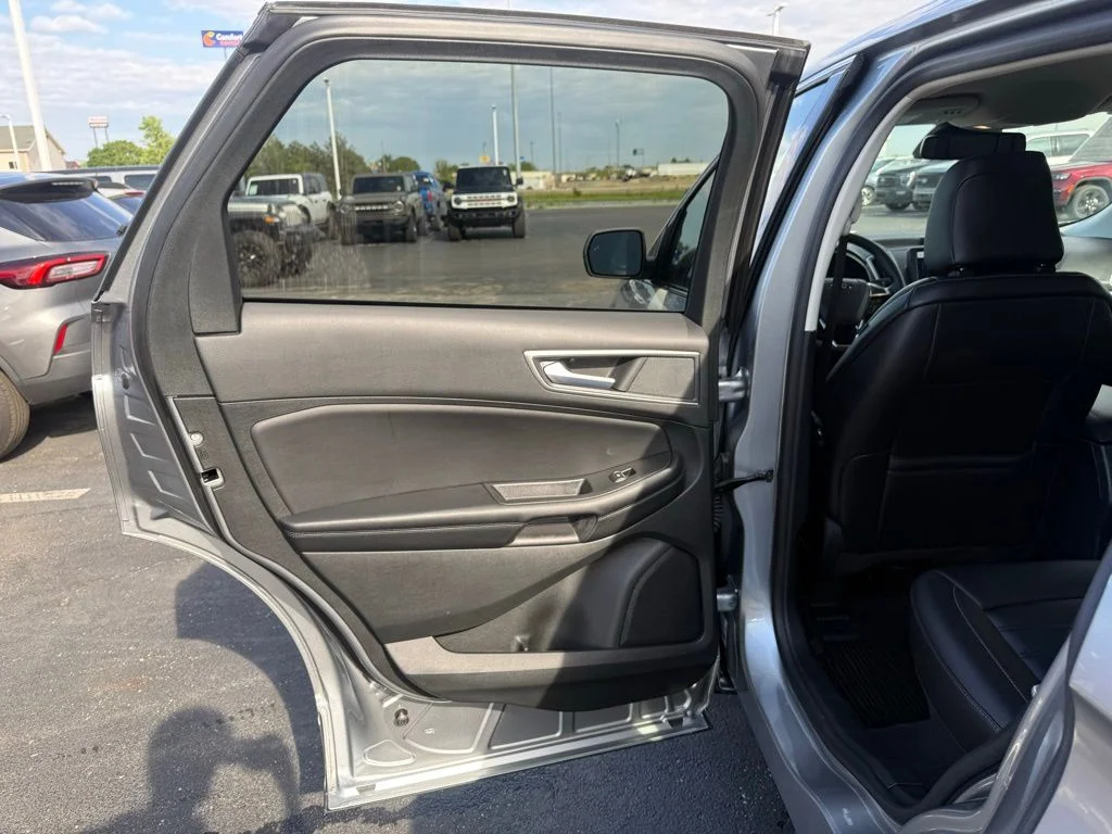 Used 2023 Silver Ford SEL image 36