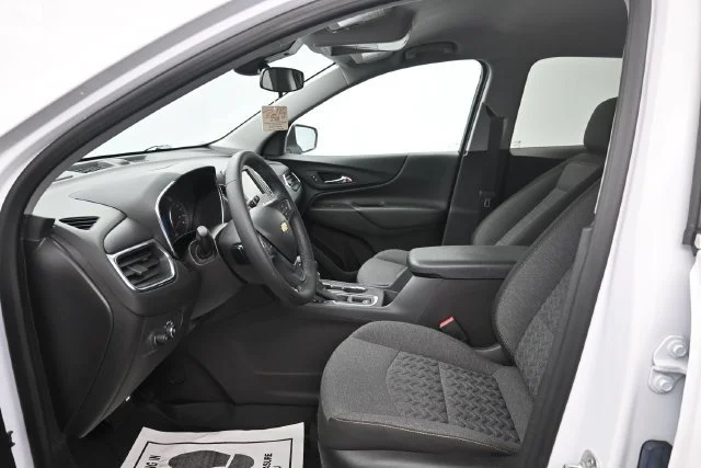 Used 2024 Summit White Chevrolet LT image 10
