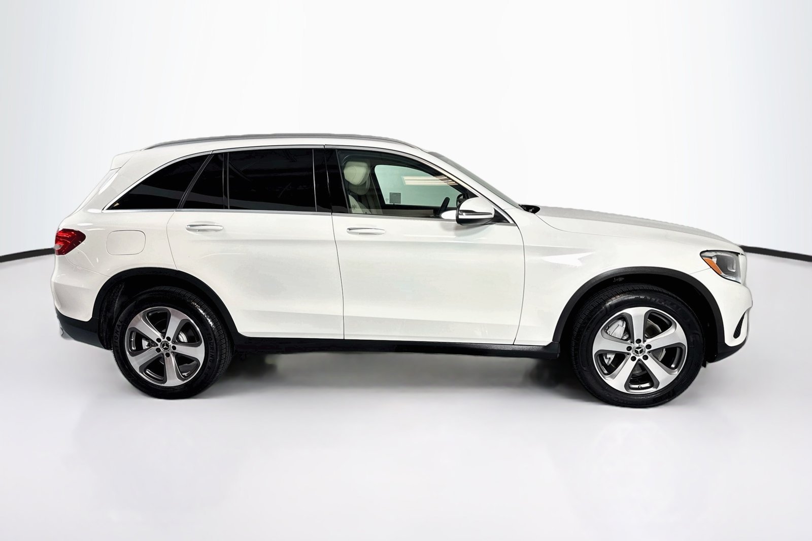 Used 2018 Polar White Mercedes-Benz GLC 300 image 4