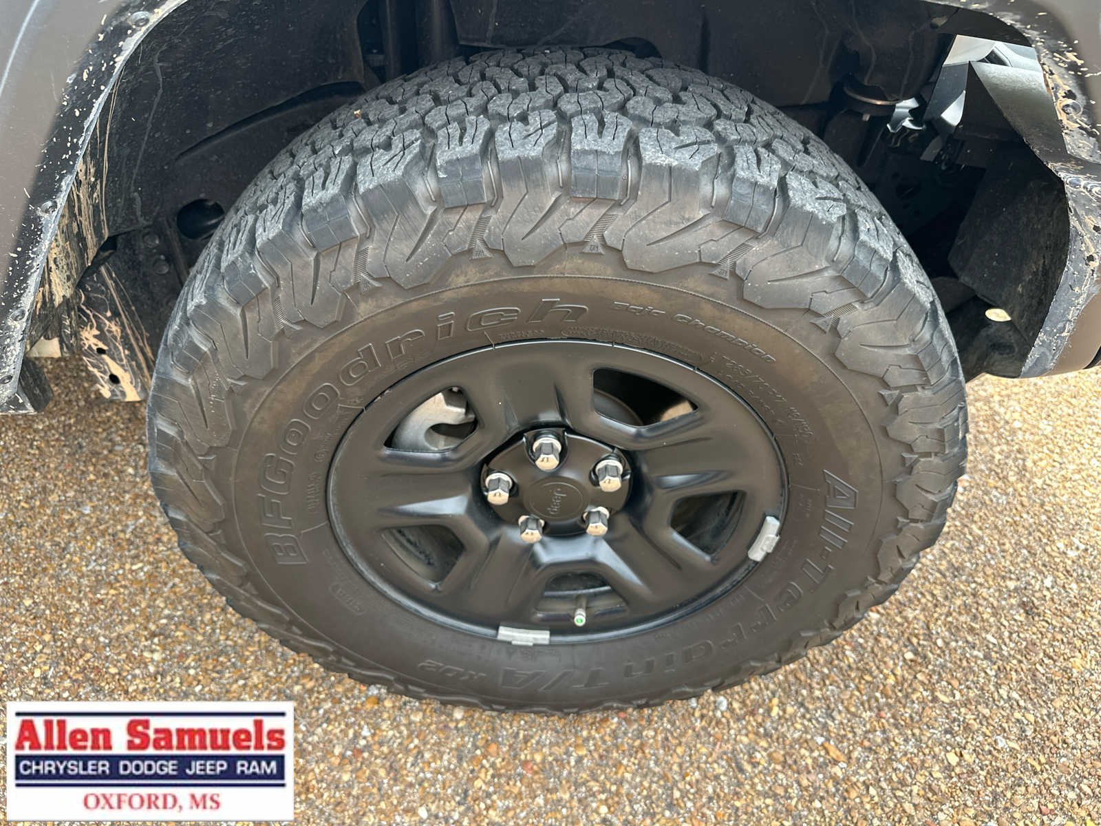 Certified Used 2025 Bright White Clearcoat Jeep Sport image 42