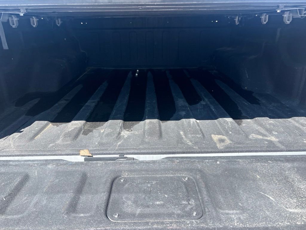 Used 2022 Silver Zynith Clearcoat Jeep Rubicon image 38