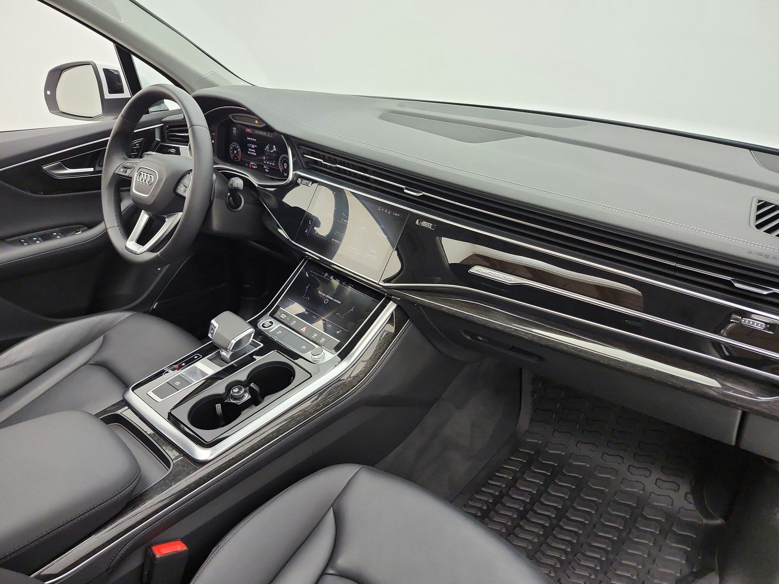 Used 2023 Glacier White Metallic Audi Premium Plus 45 TFSI quattro image 38