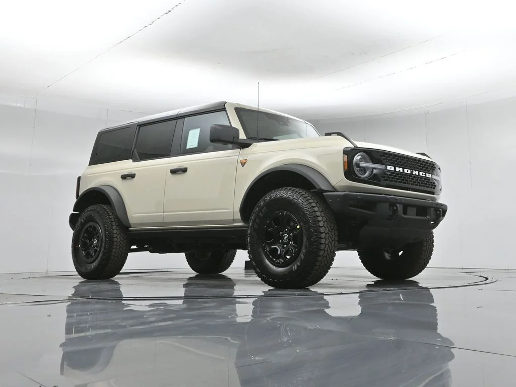 New 2026 Desert Sand Ford Badlands image 3