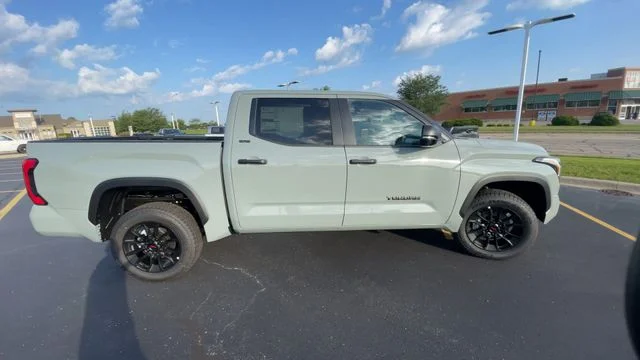 New 2026 Lunar Rock Toyota  SR5 image 3