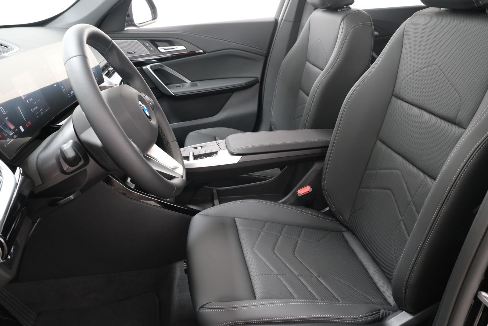 New 2027 Jet Black BMW xDrive28i image 30