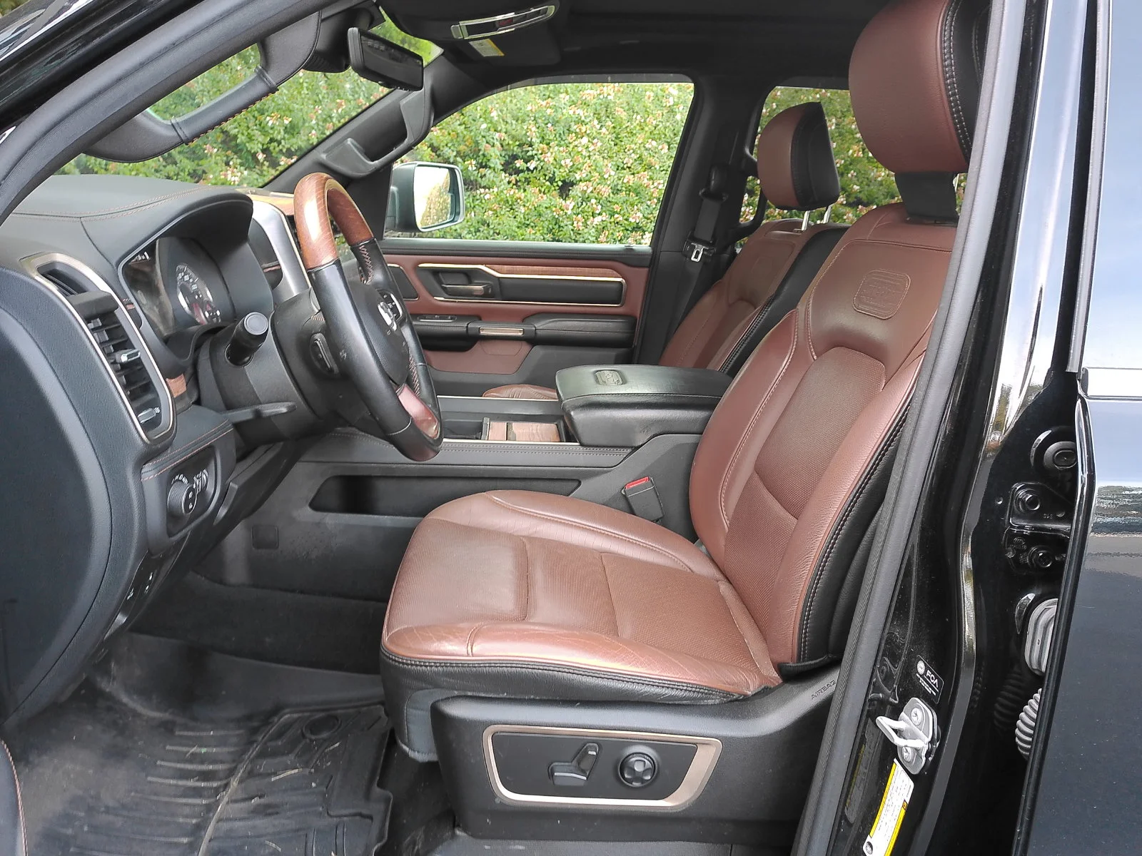 Used 2021 Black Ram Limited image 24