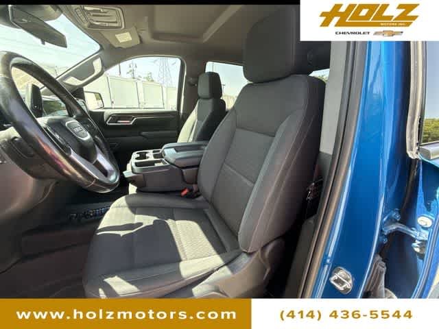 Certified Used 2022 Dynamic Blue Metallic GMC Elevation image 18