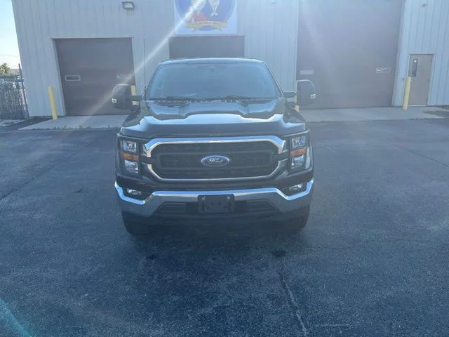 Used 2023 Black Metallic Ford XLT image 7