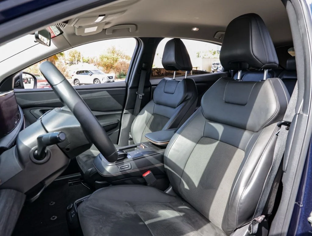 Used 2023 Blue Nissan ENGAGE image 15
