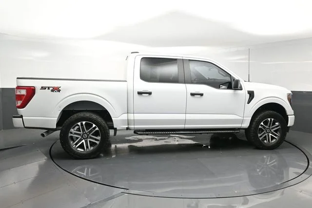 Used 2023 White Ford XL image 8
