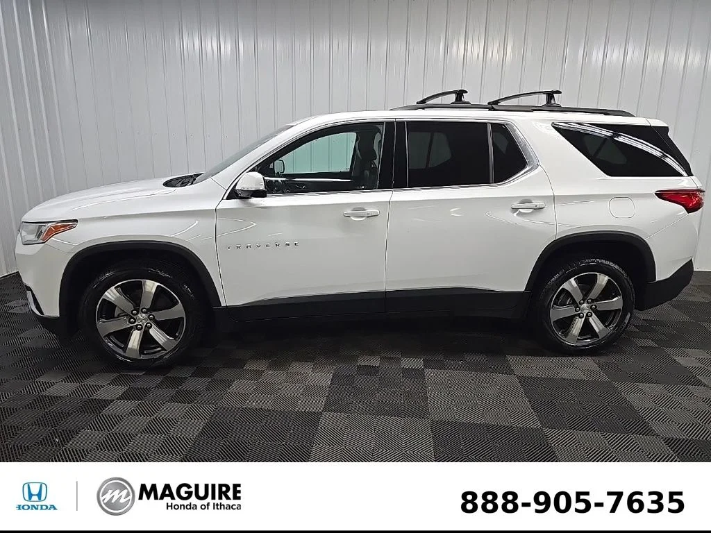 Used 2019 Summit White Chevrolet 3LT image 5