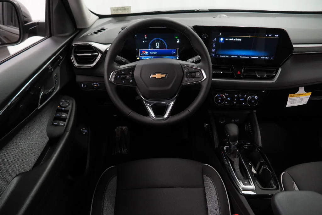 New 2026 Mosaic Black Metallic Chevrolet LT image 20