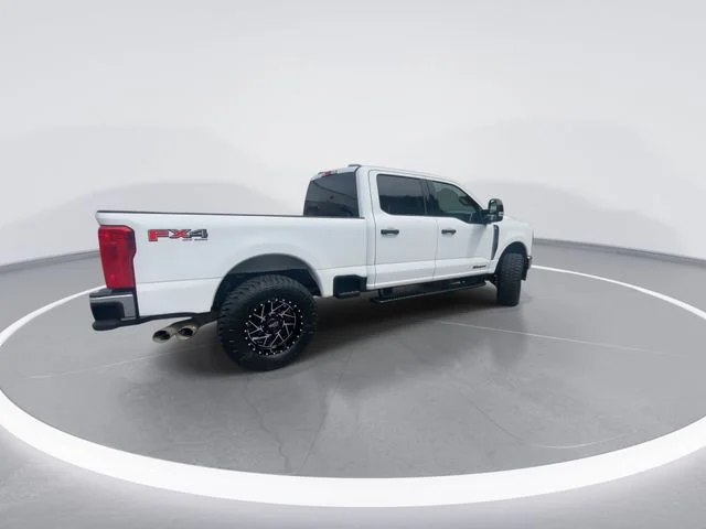 Used 2025 White Ford XLT image 9