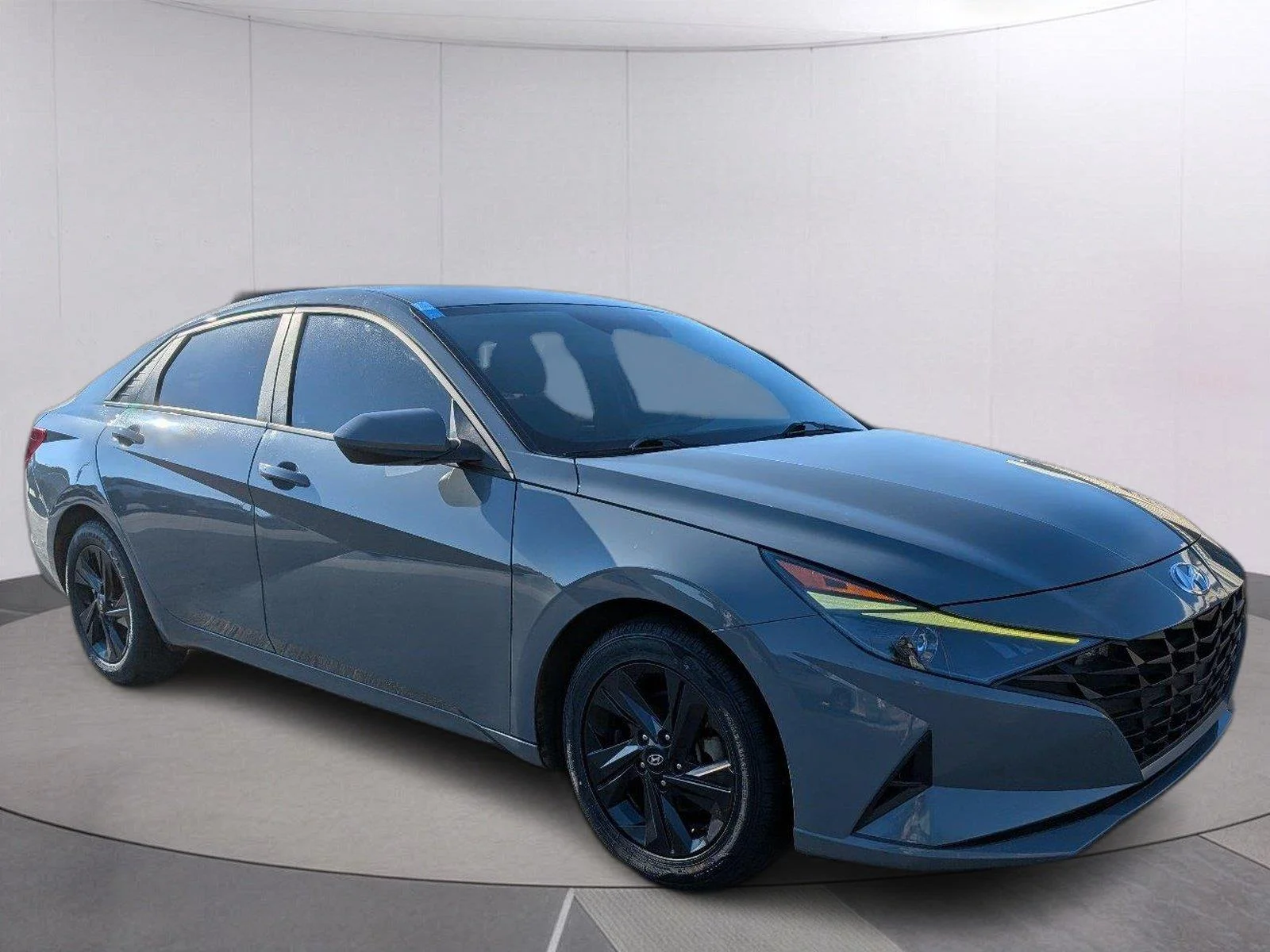 Used 2023 Electric Shadow Hyundai SEL image 9