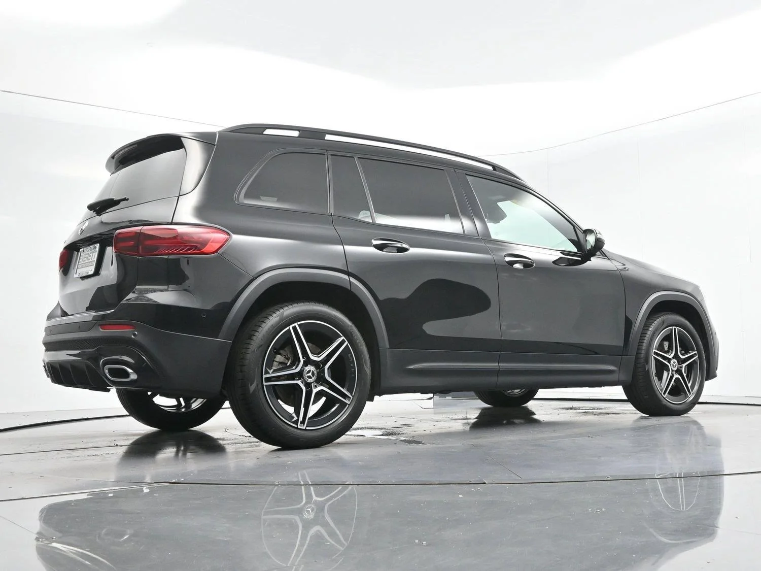 Used 2024 Black Mercedes-Benz GLB 250 image 49