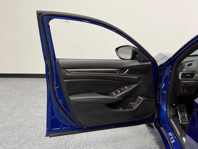 Used 2022 Blue Honda Sport image 11