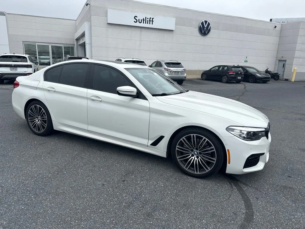 Used 2019 Alpine White BMW 540i xDrive image 31