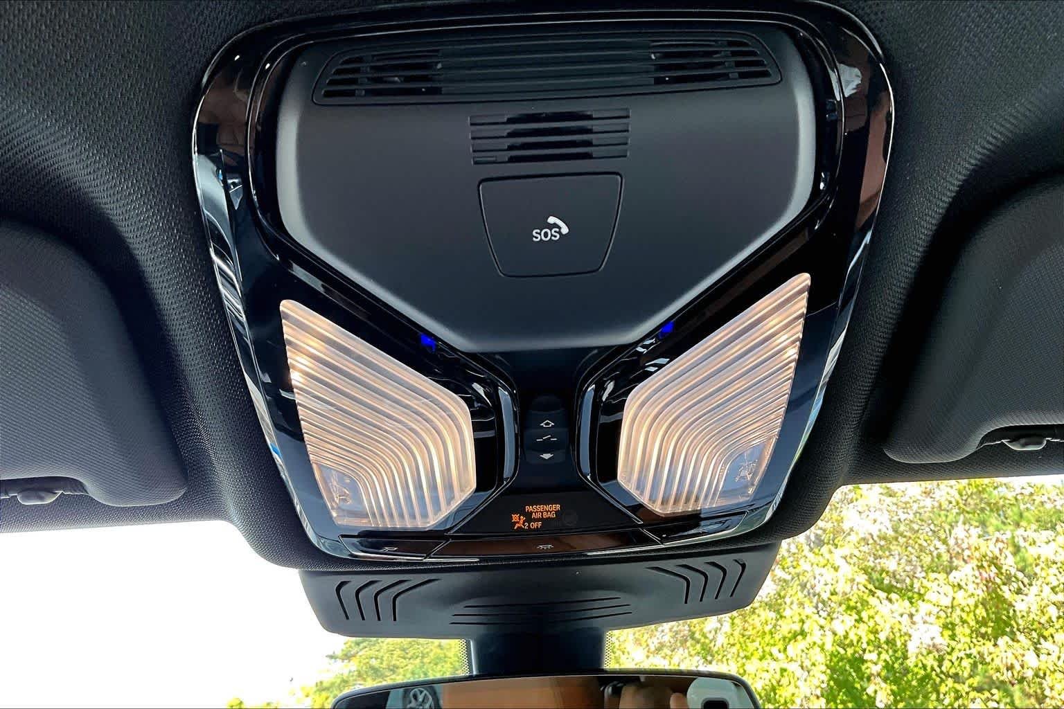Used 2022 Jet Black BMW xDrive30i image 36