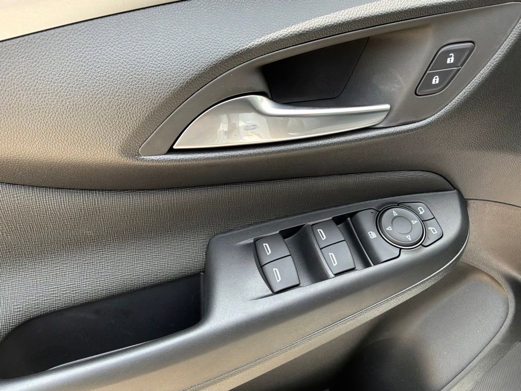 New 2026 Summit White Buick Preferred image 16