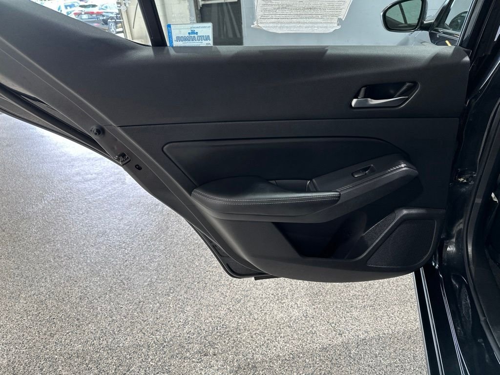 Used 2022 Blue Metallic Nissan 2.5 SV image 14