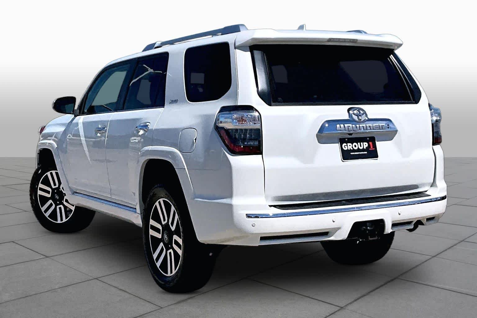 Used 2023 Blizzard Pearl Toyota Limited image 21