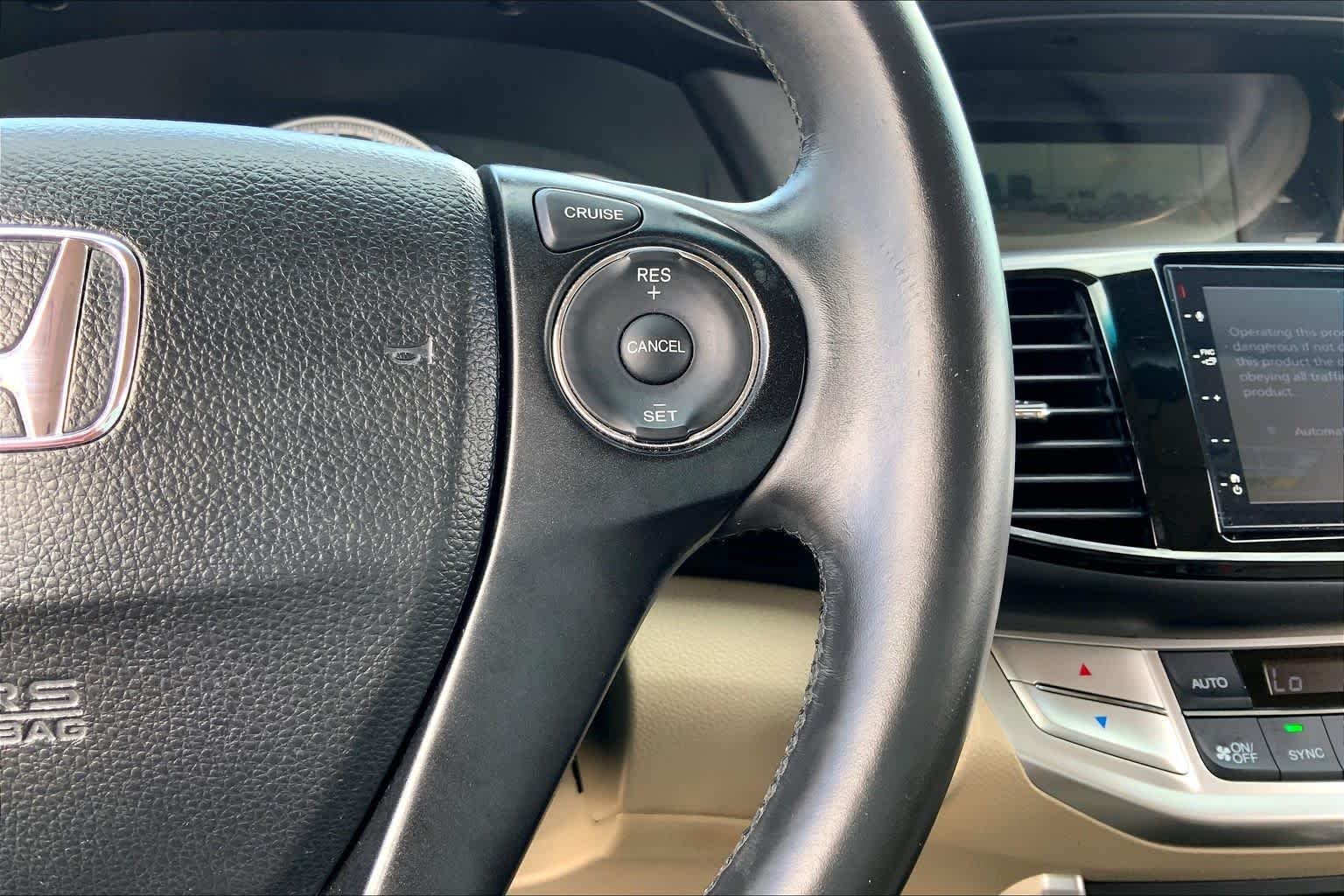 Used 2015  Honda  image 24
