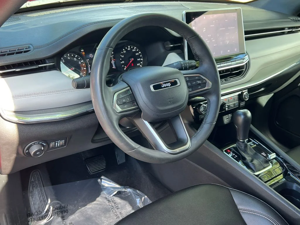 Used 2024 Black Jeep Limited image 15