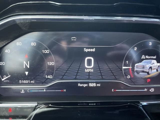 Used 2024 White GMC Elevation image 15