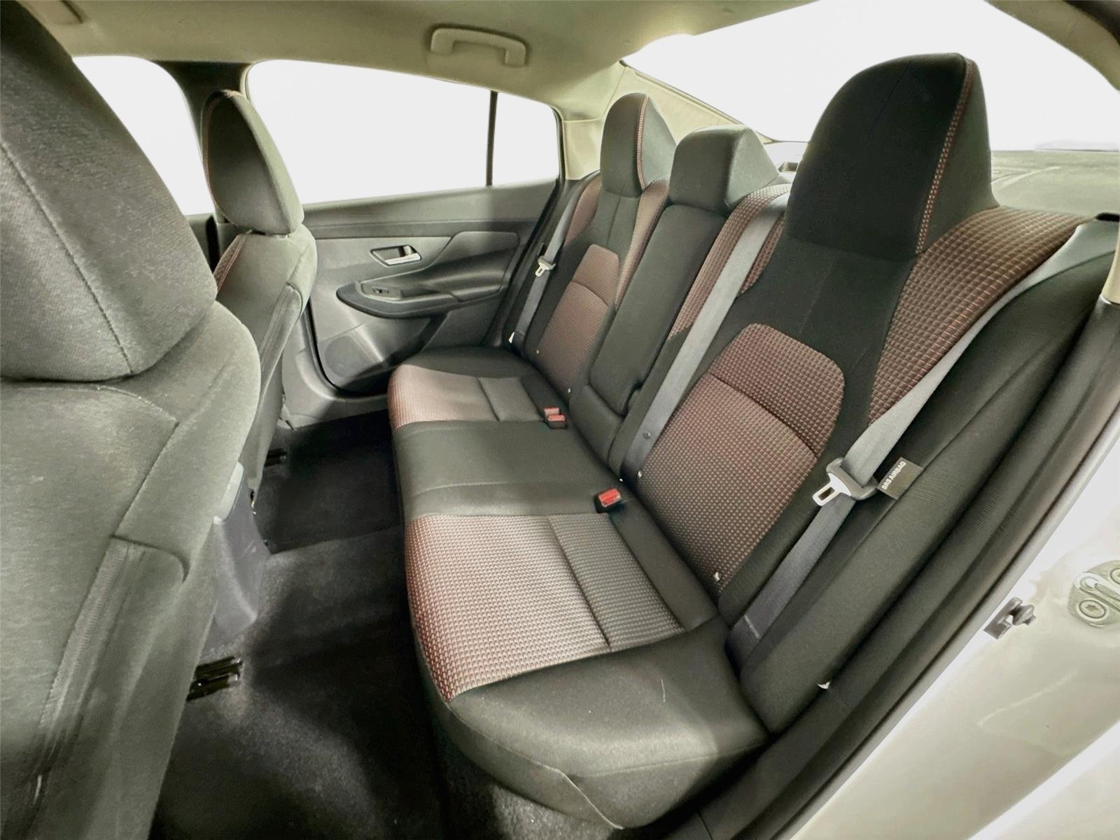 Used 2026 Aspen White Tricoat Nissan SR image 21
