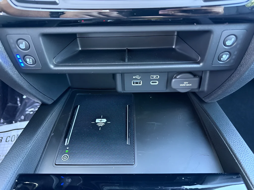 New 2026 Platinum White Pearl Honda Black Edition image 28