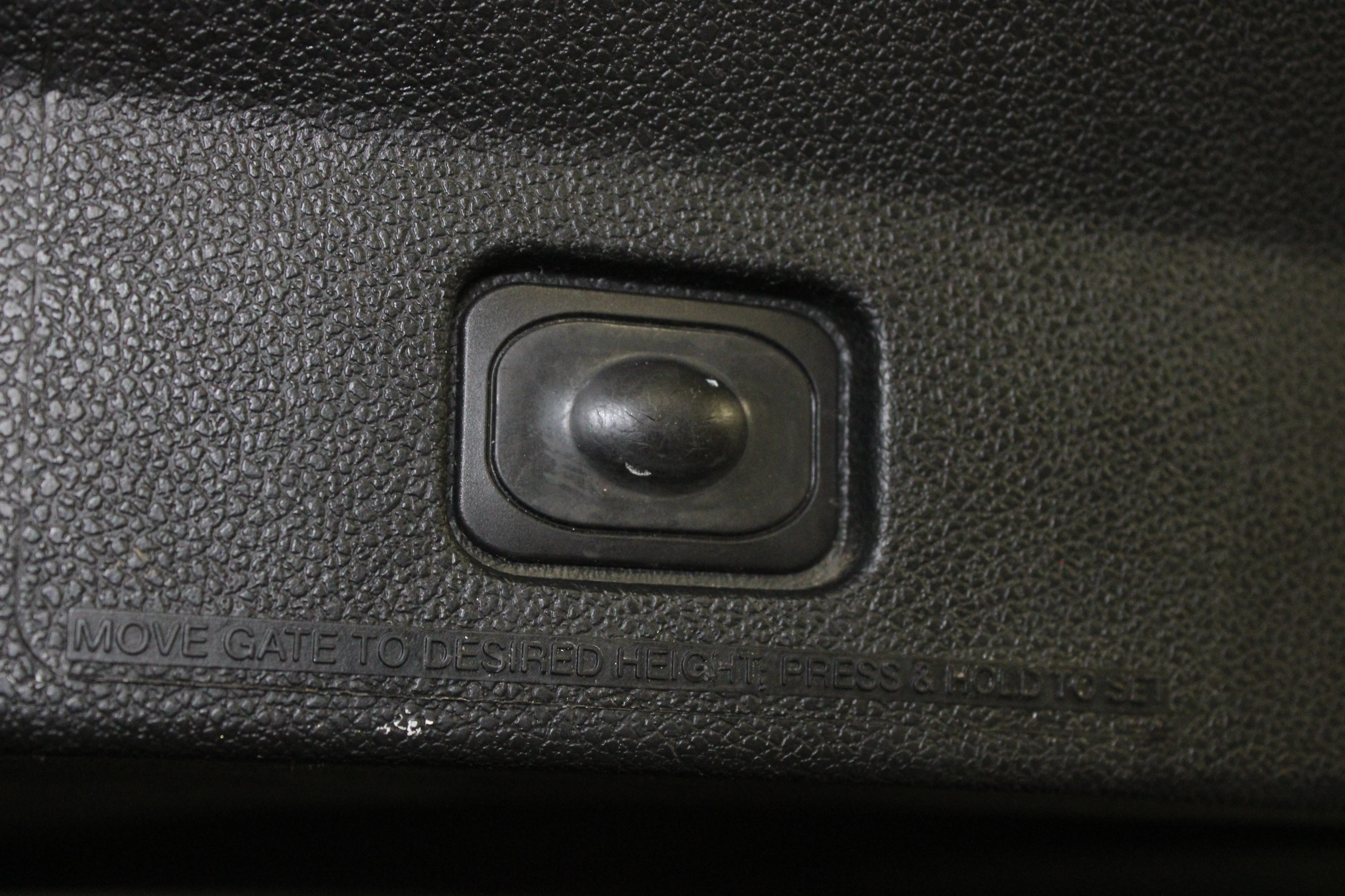 Used 2017 Ingot Silver Ford Limited image 13