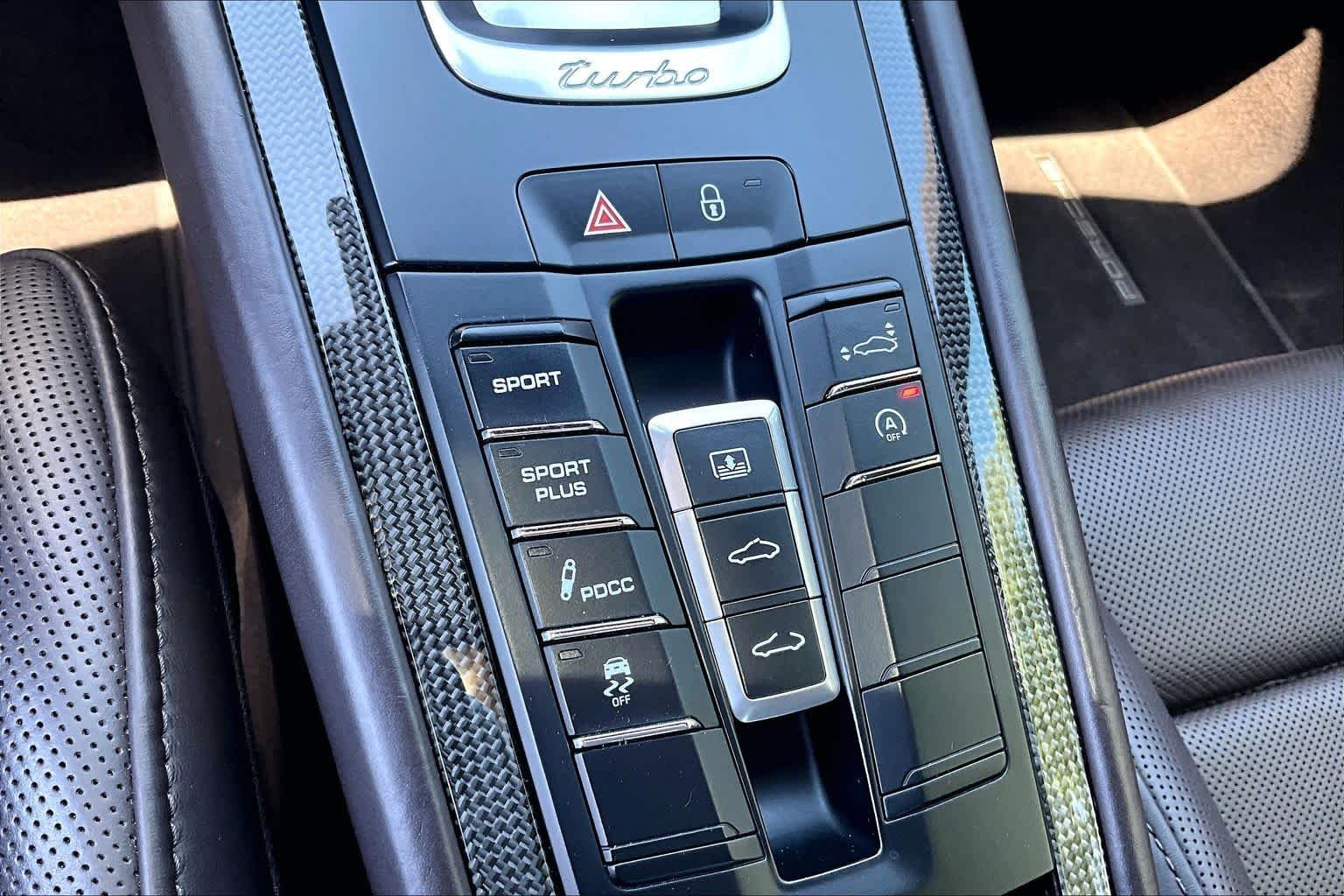 Used 2014 Dark Blue Metallic Porsche Turbo S image 28
