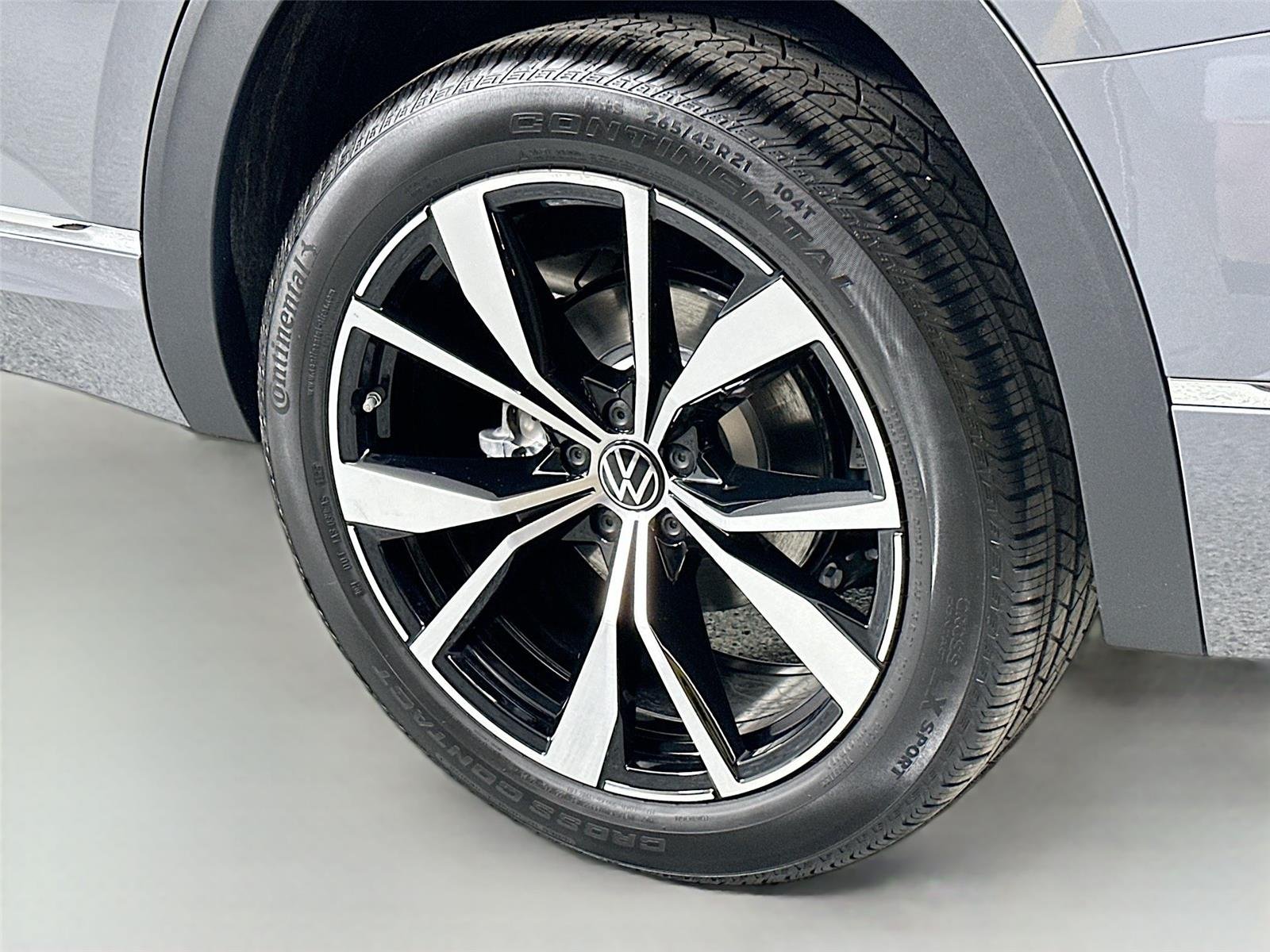 New 2026  Volkswagen 2.0T SEL Premium R-Line image 8