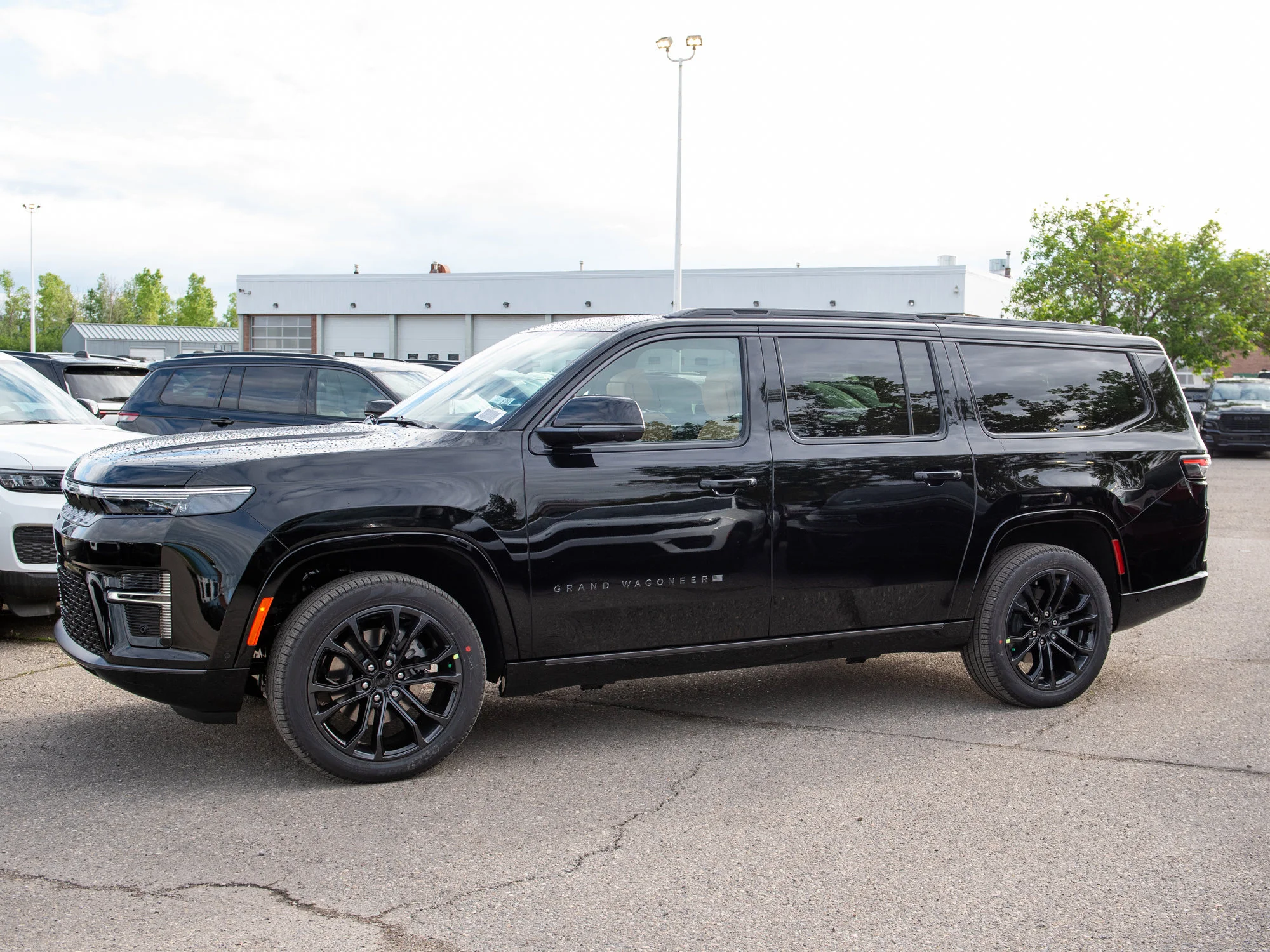 Used 2026 Black Jeep Summit Reserve* image 3