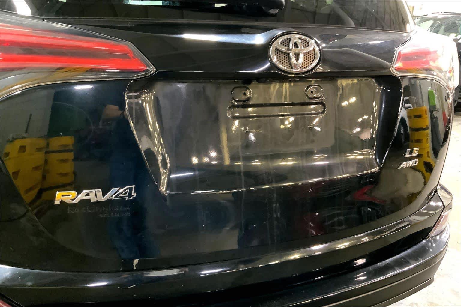 Used 2016 Black Toyota LE image 31