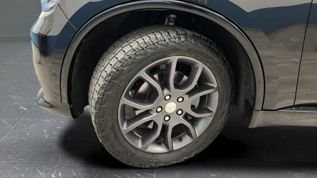 Used 2018 DB Black Clearcoat Dodge R/T image 40