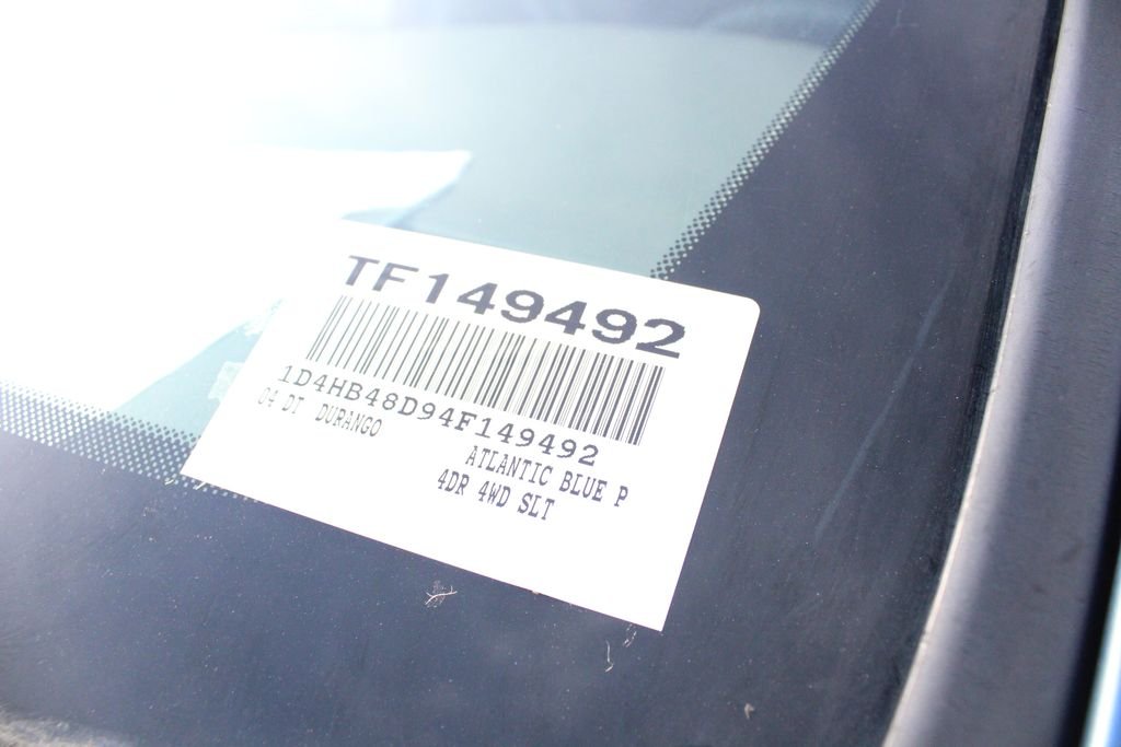 Used 2004 Blue Dodge SLT image 38