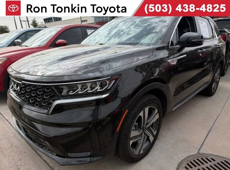 Used 2023 Black Kia EX image 1